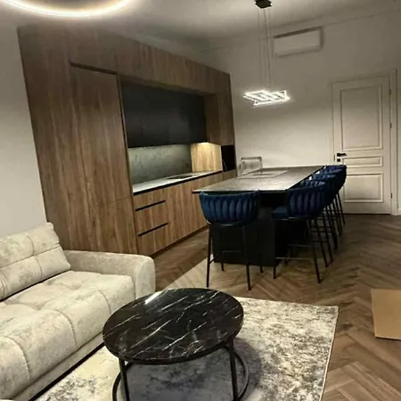 Euroliux With Free Parking