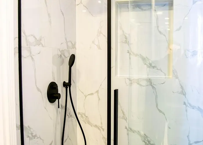 Euroliux With Free Parking *