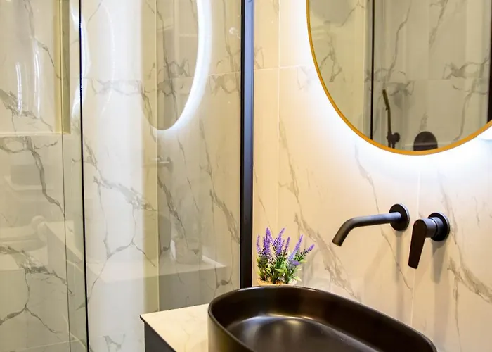 Апартаменты Euroliux With Free Parking *