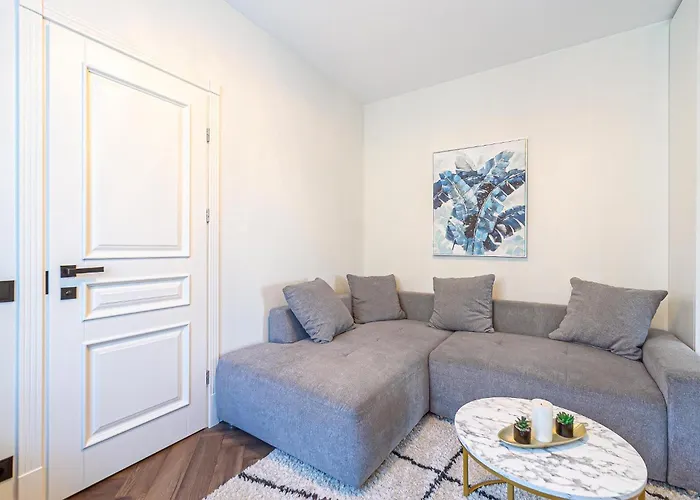 Euroliux With Free Parking Апартаменты Каунас